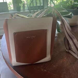 Wrangler Woman’s Bucket Bag